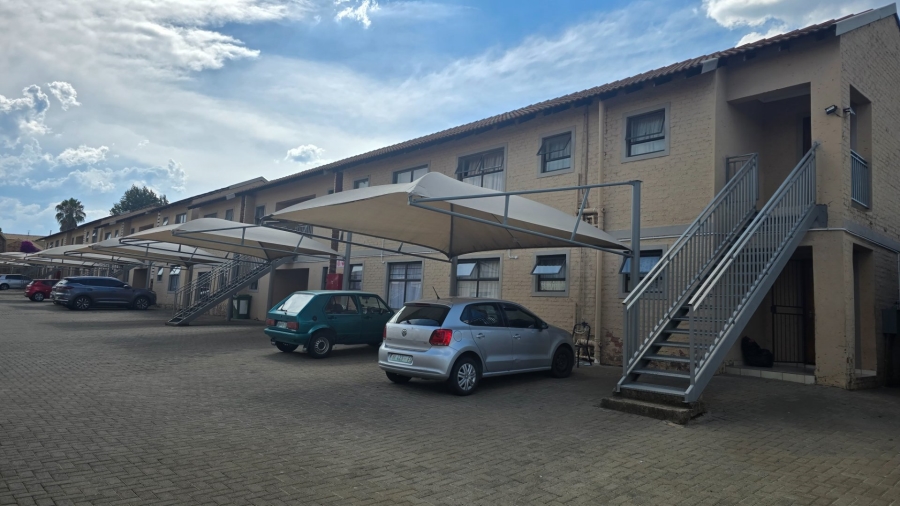 2 Bedroom Property for Sale in Pellissier Free State